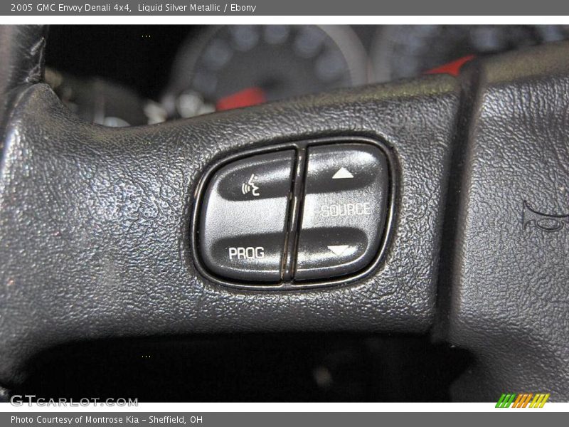 Liquid Silver Metallic / Ebony 2005 GMC Envoy Denali 4x4