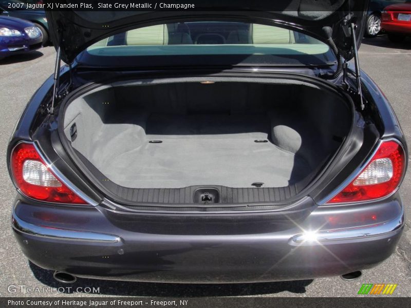 Slate Grey Metallic / Champagne 2007 Jaguar XJ Vanden Plas