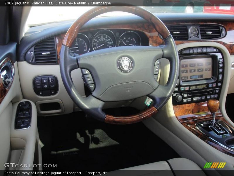 Slate Grey Metallic / Champagne 2007 Jaguar XJ Vanden Plas