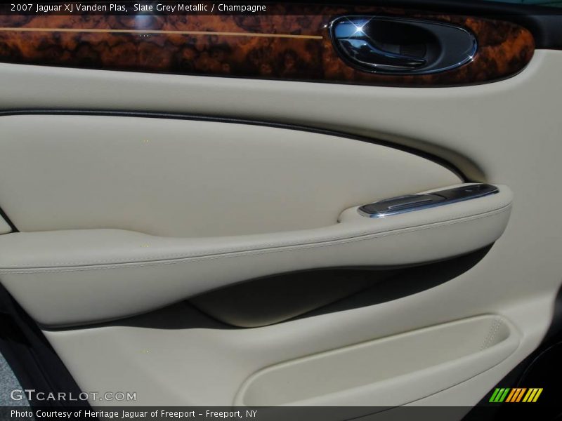 Slate Grey Metallic / Champagne 2007 Jaguar XJ Vanden Plas