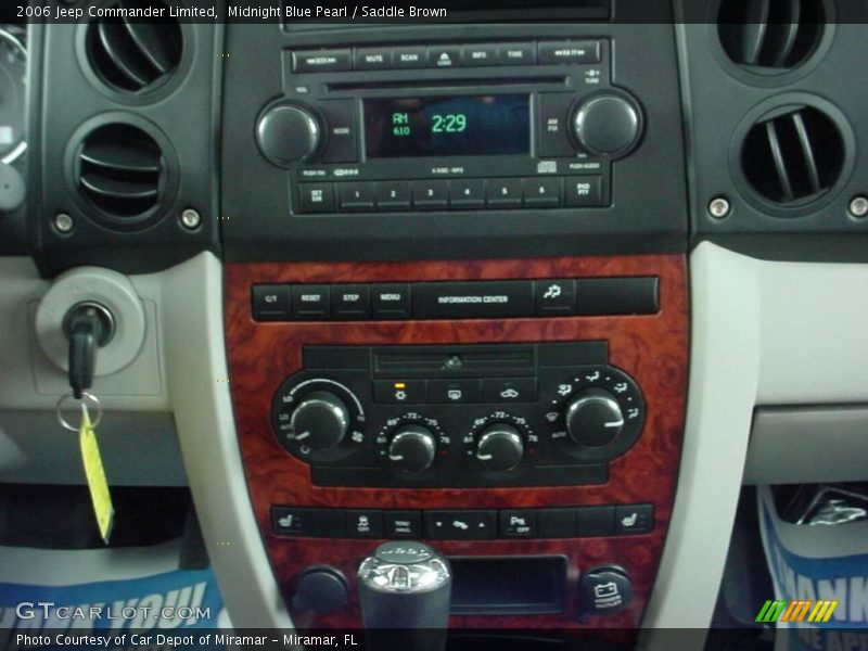 Midnight Blue Pearl / Saddle Brown 2006 Jeep Commander Limited