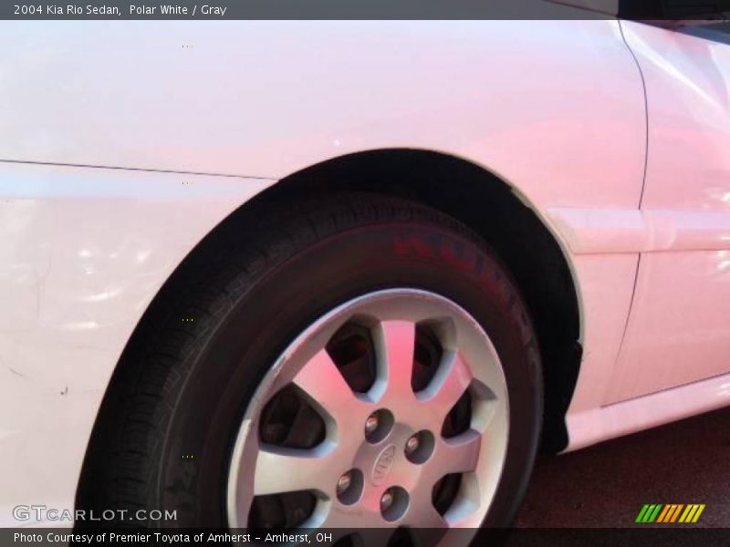 Polar White / Gray 2004 Kia Rio Sedan