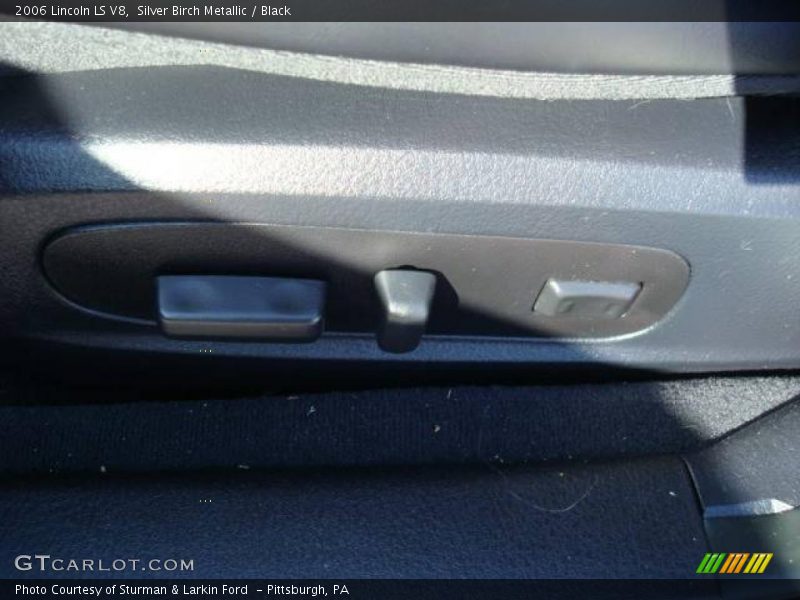 Silver Birch Metallic / Black 2006 Lincoln LS V8