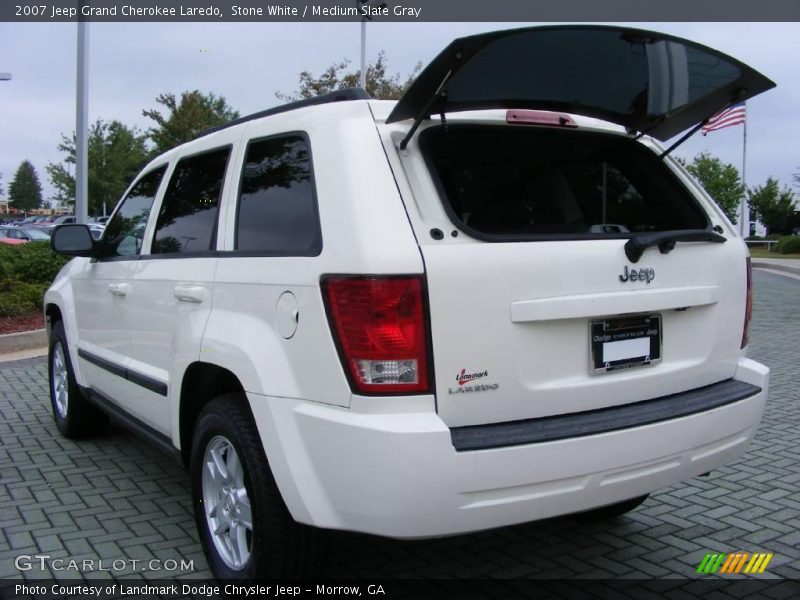Stone White / Medium Slate Gray 2007 Jeep Grand Cherokee Laredo