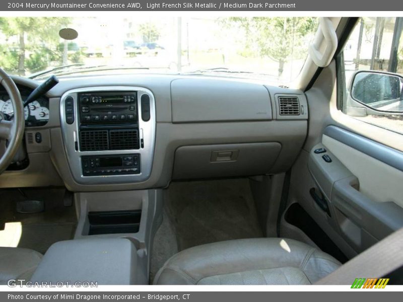 Light French Silk Metallic / Medium Dark Parchment 2004 Mercury Mountaineer Convenience AWD