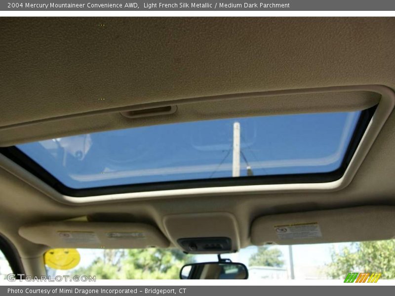 Light French Silk Metallic / Medium Dark Parchment 2004 Mercury Mountaineer Convenience AWD