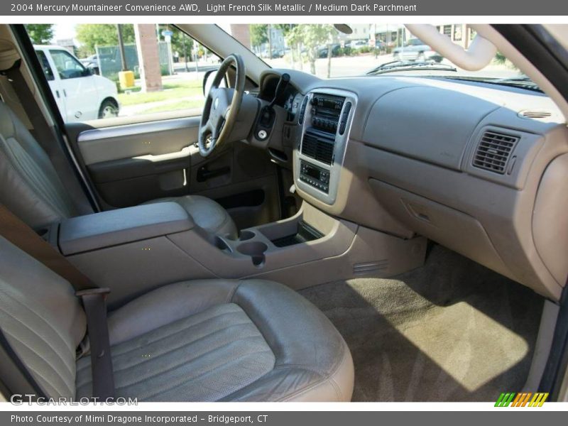 Light French Silk Metallic / Medium Dark Parchment 2004 Mercury Mountaineer Convenience AWD