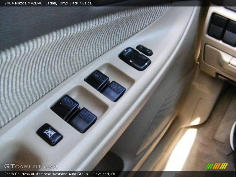 Onyx Black / Beige 2004 Mazda MAZDA6 i Sedan