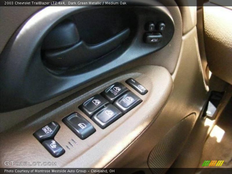 Dark Green Metallic / Medium Oak 2003 Chevrolet TrailBlazer LTZ 4x4