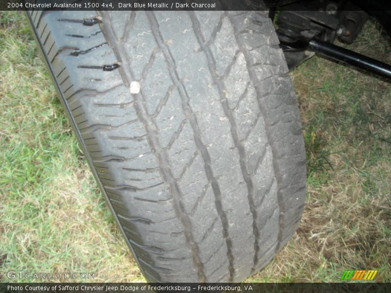 Dark Blue Metallic / Dark Charcoal 2004 Chevrolet Avalanche 1500 4x4