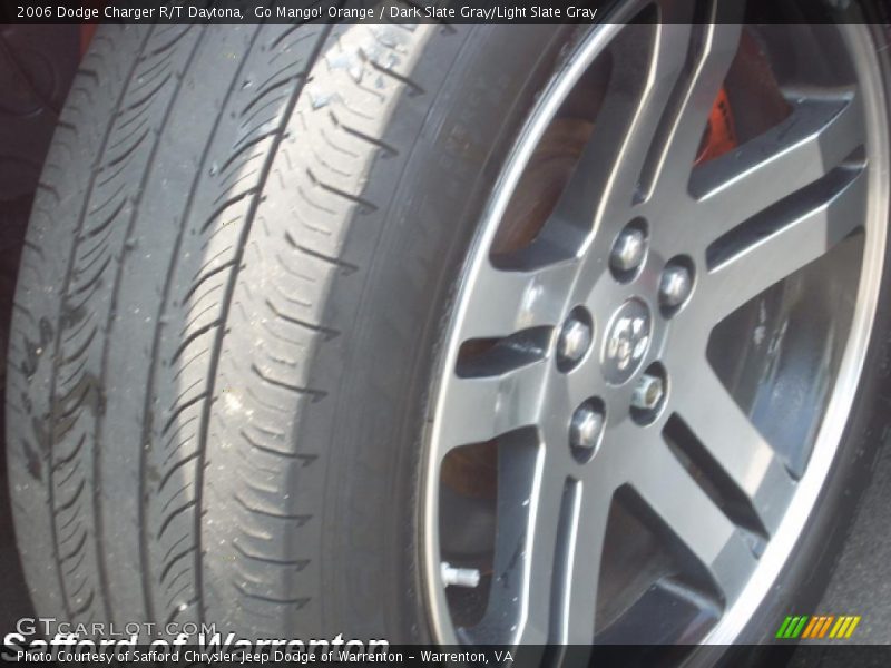 Go Mango! Orange / Dark Slate Gray/Light Slate Gray 2006 Dodge Charger R/T Daytona