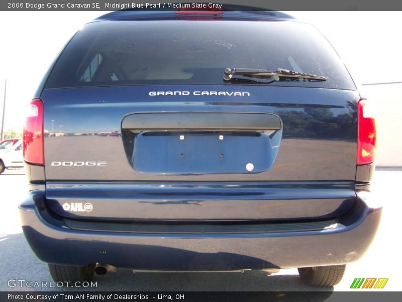 Midnight Blue Pearl / Medium Slate Gray 2006 Dodge Grand Caravan SE