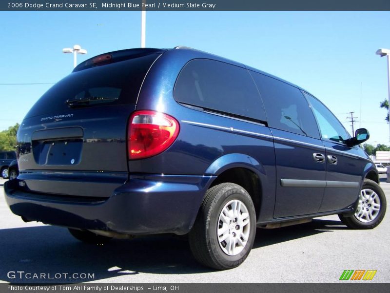 Midnight Blue Pearl / Medium Slate Gray 2006 Dodge Grand Caravan SE