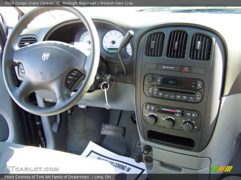 Midnight Blue Pearl / Medium Slate Gray 2006 Dodge Grand Caravan SE
