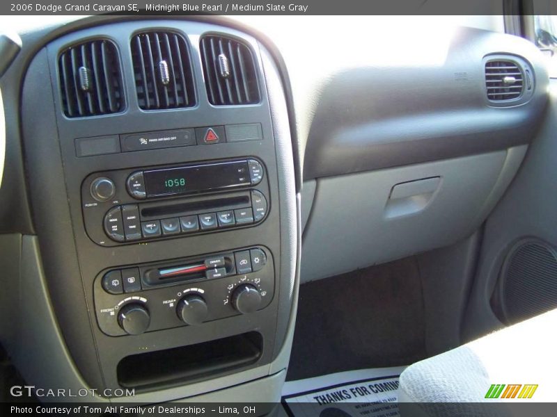 Midnight Blue Pearl / Medium Slate Gray 2006 Dodge Grand Caravan SE