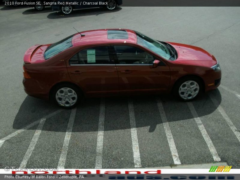 Sangria Red Metallic / Charcoal Black 2010 Ford Fusion SE