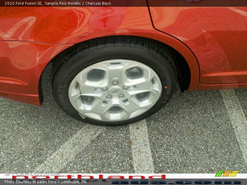 Sangria Red Metallic / Charcoal Black 2010 Ford Fusion SE