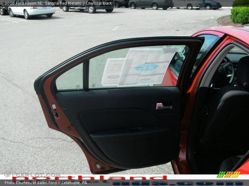 Sangria Red Metallic / Charcoal Black 2010 Ford Fusion SE