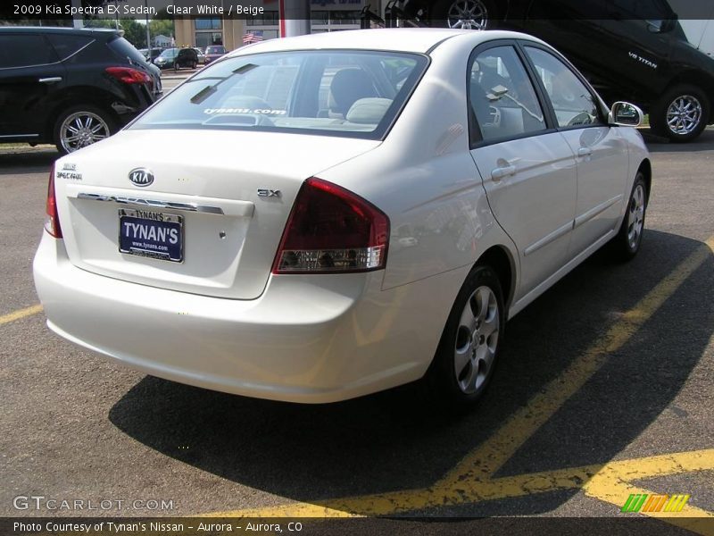 Clear White / Beige 2009 Kia Spectra EX Sedan