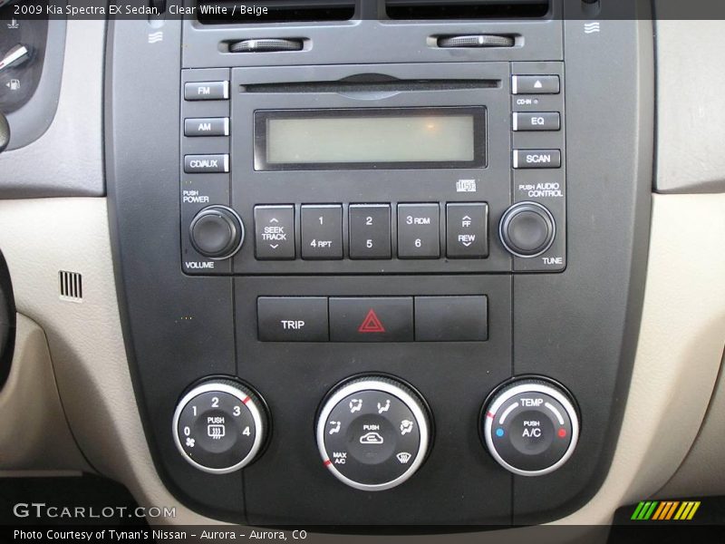 Clear White / Beige 2009 Kia Spectra EX Sedan