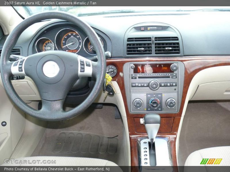 Golden Cashmere Metallic / Tan 2007 Saturn Aura XE