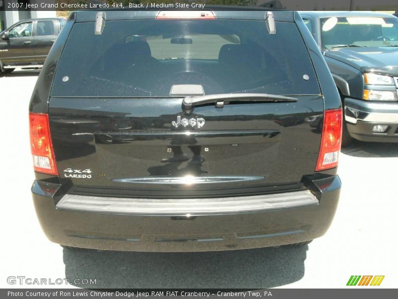 Black / Medium Slate Gray 2007 Jeep Grand Cherokee Laredo 4x4