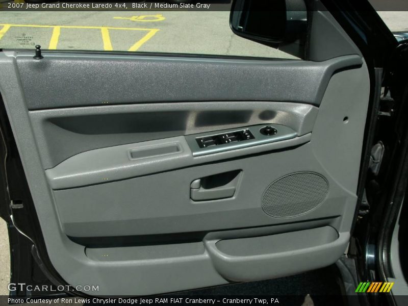 Black / Medium Slate Gray 2007 Jeep Grand Cherokee Laredo 4x4