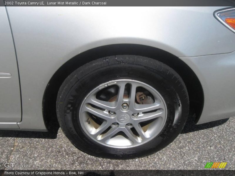 Lunar Mist Metallic / Dark Charcoal 2002 Toyota Camry LE