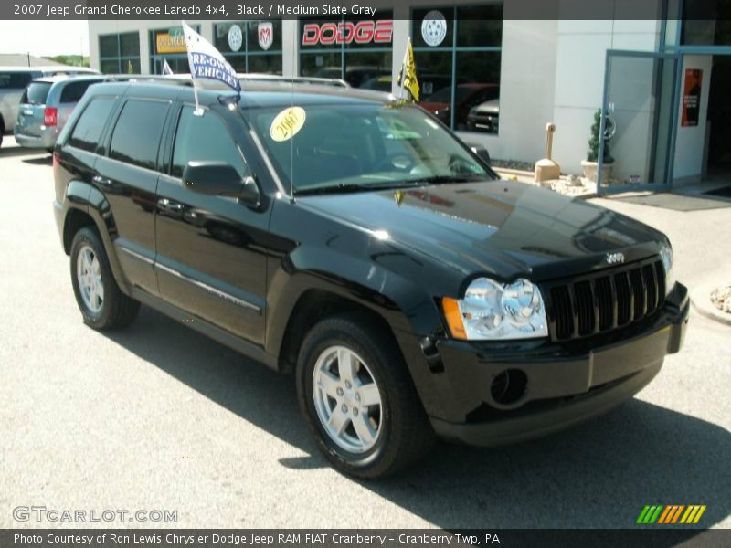 Black / Medium Slate Gray 2007 Jeep Grand Cherokee Laredo 4x4