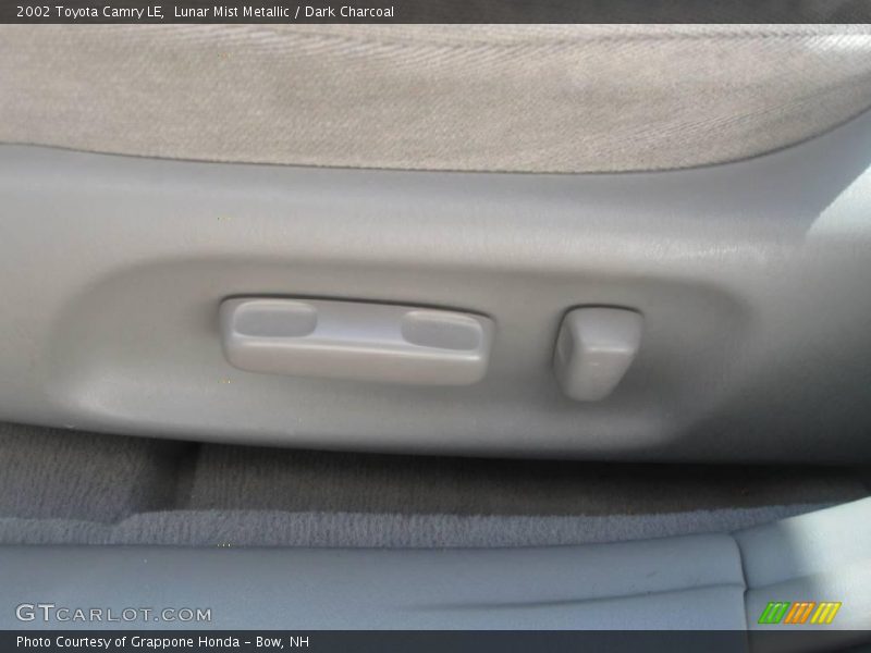 Lunar Mist Metallic / Dark Charcoal 2002 Toyota Camry LE