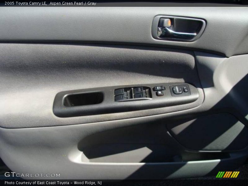 Aspen Green Pearl / Gray 2005 Toyota Camry LE