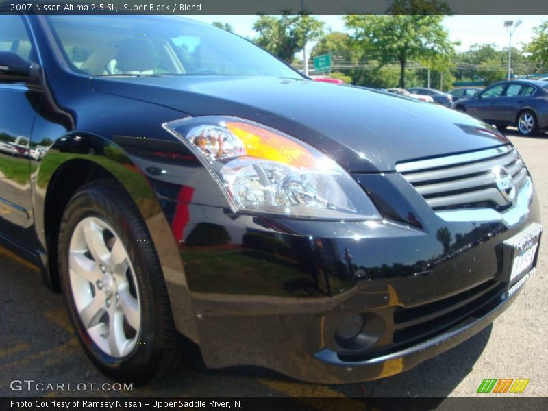 Super Black / Blond 2007 Nissan Altima 2.5 SL