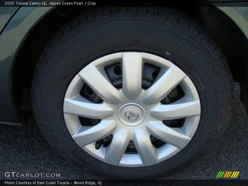 Aspen Green Pearl / Gray 2005 Toyota Camry LE