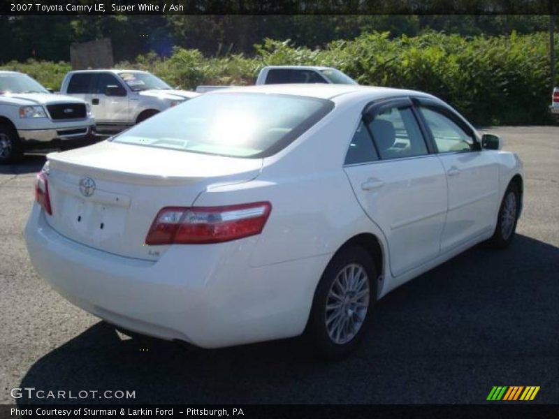 Super White / Ash 2007 Toyota Camry LE