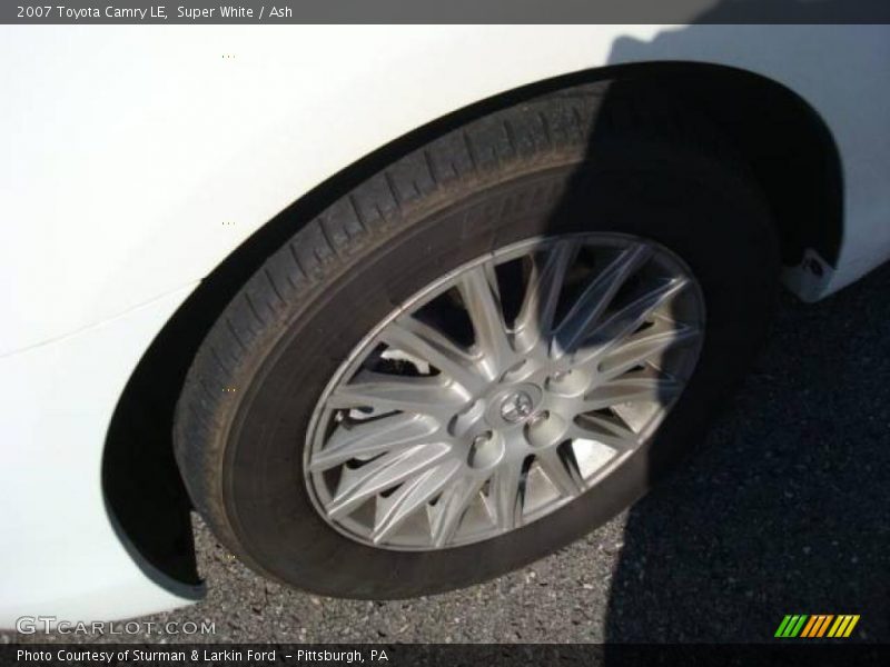 Super White / Ash 2007 Toyota Camry LE