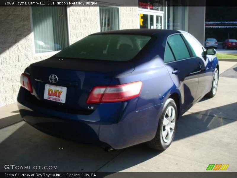 Blue Ribbon Metallic / Bisque 2009 Toyota Camry LE