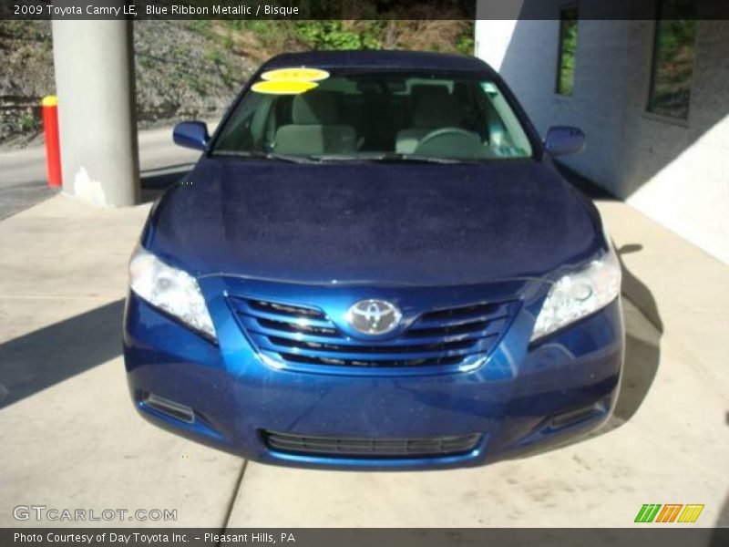 Blue Ribbon Metallic / Bisque 2009 Toyota Camry LE