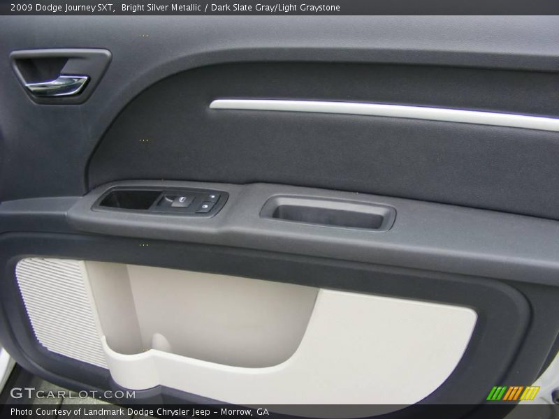 Bright Silver Metallic / Dark Slate Gray/Light Graystone 2009 Dodge Journey SXT