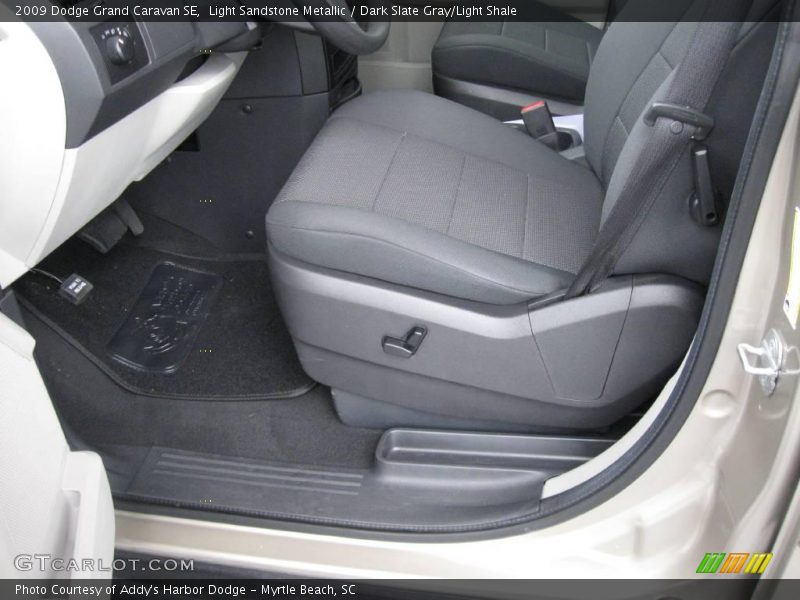 Light Sandstone Metallic / Dark Slate Gray/Light Shale 2009 Dodge Grand Caravan SE