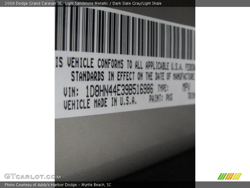 Light Sandstone Metallic / Dark Slate Gray/Light Shale 2009 Dodge Grand Caravan SE