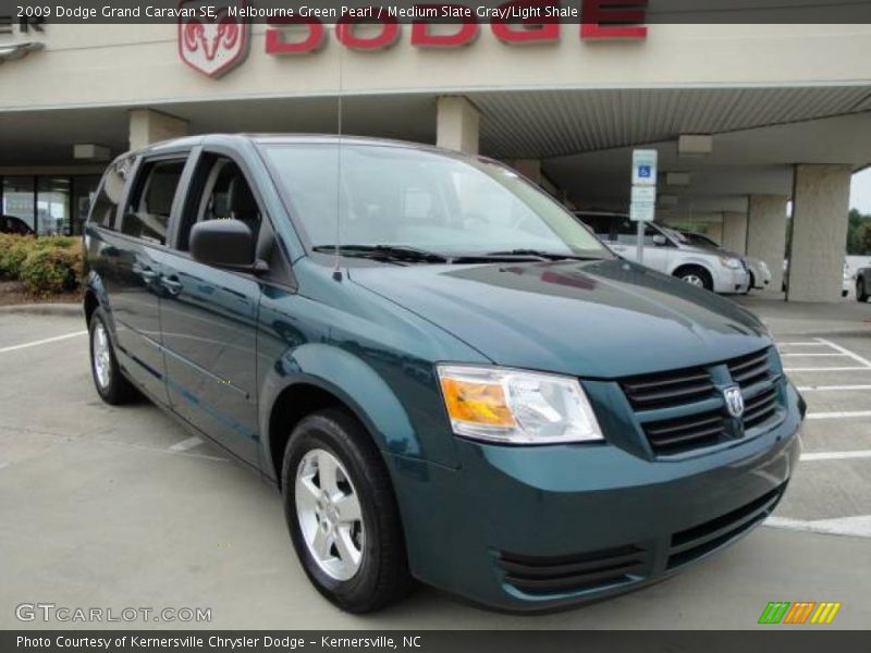 Melbourne Green Pearl / Medium Slate Gray/Light Shale 2009 Dodge Grand Caravan SE