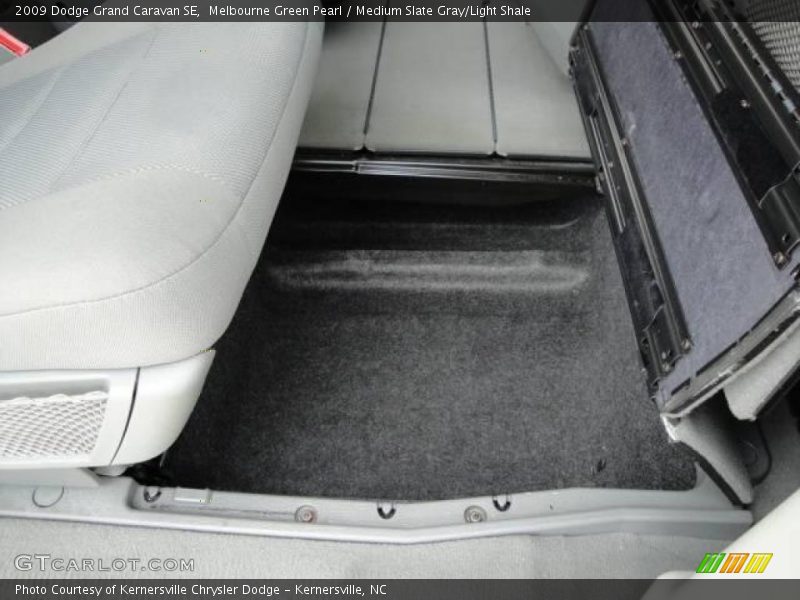 Melbourne Green Pearl / Medium Slate Gray/Light Shale 2009 Dodge Grand Caravan SE