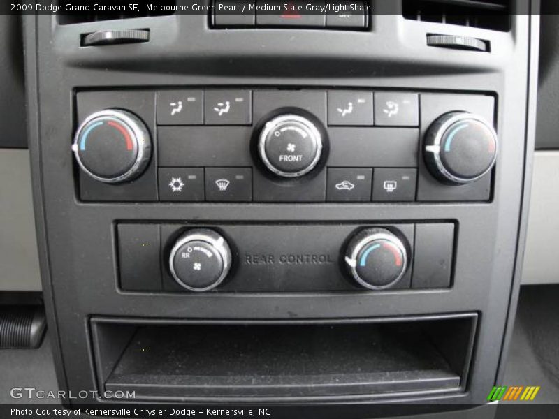 Melbourne Green Pearl / Medium Slate Gray/Light Shale 2009 Dodge Grand Caravan SE