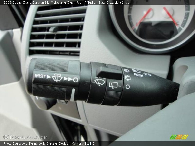 Melbourne Green Pearl / Medium Slate Gray/Light Shale 2009 Dodge Grand Caravan SE