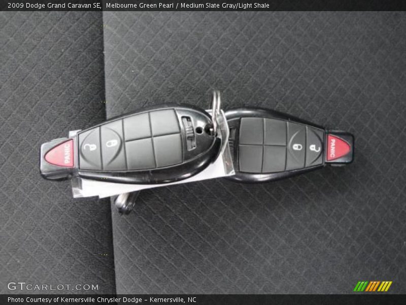 Melbourne Green Pearl / Medium Slate Gray/Light Shale 2009 Dodge Grand Caravan SE