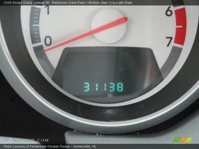 Melbourne Green Pearl / Medium Slate Gray/Light Shale 2009 Dodge Grand Caravan SE