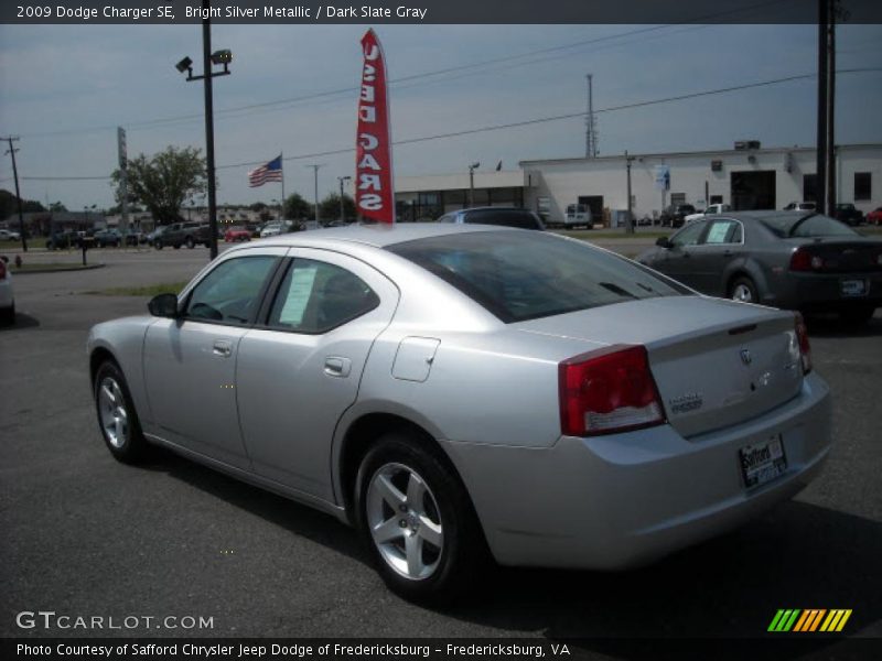 Bright Silver Metallic / Dark Slate Gray 2009 Dodge Charger SE