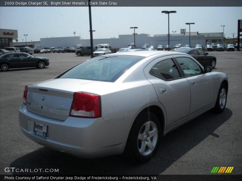 Bright Silver Metallic / Dark Slate Gray 2009 Dodge Charger SE