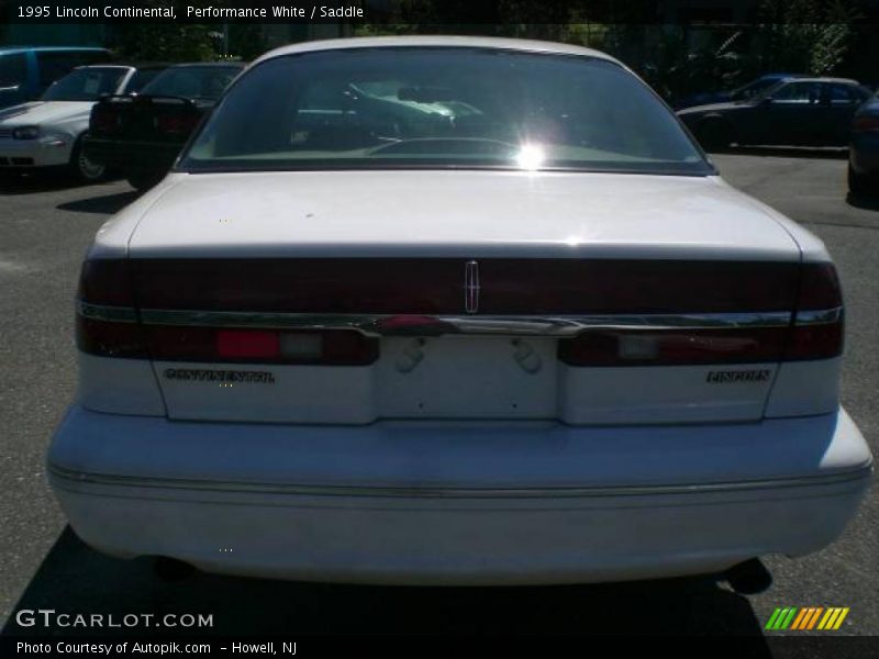 Performance White / Saddle 1995 Lincoln Continental