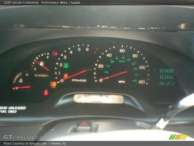 Performance White / Saddle 1995 Lincoln Continental